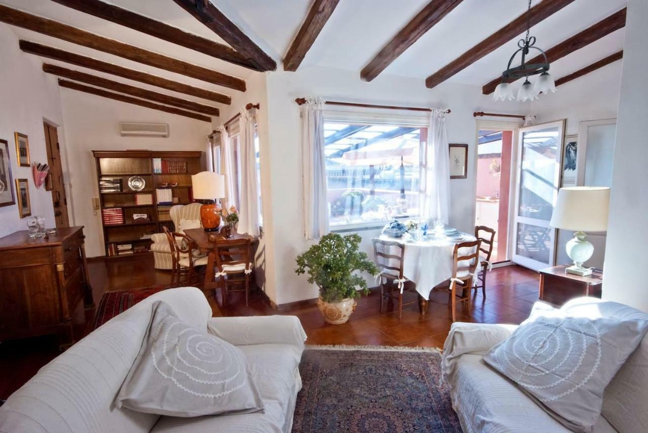 Attico In Centro Con Vista Della Torre - Cozy Penthouse Facing To The Tower Lejlighed Oristano Eksteriør billede